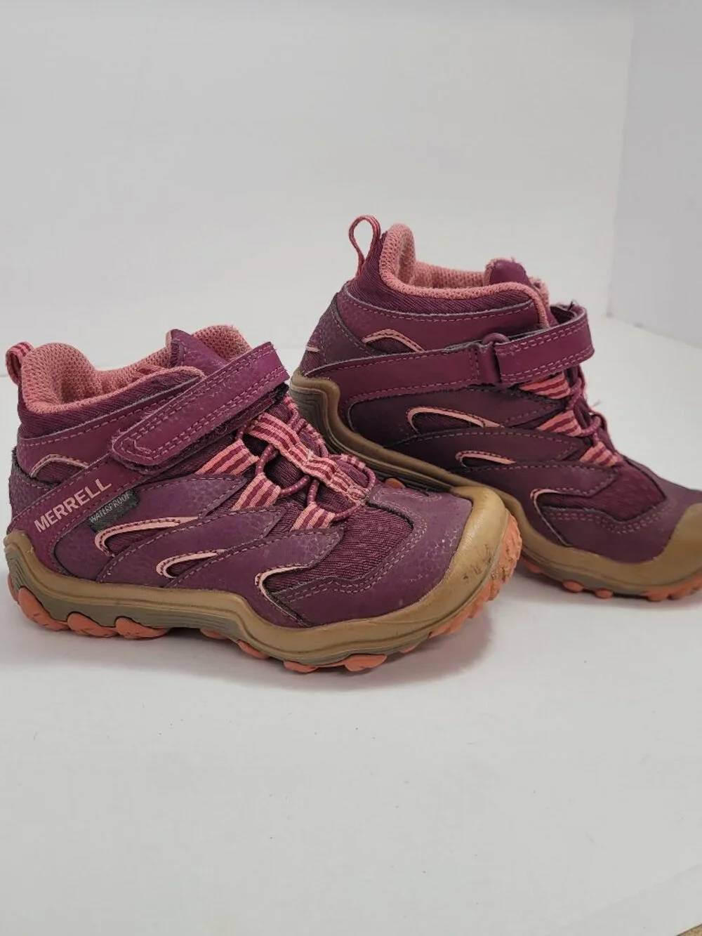 Merrel Chameleon 7 Access Mid Hiking Boot Girls Berry Pink